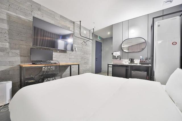 Gimpo Gray Hotel Room photo